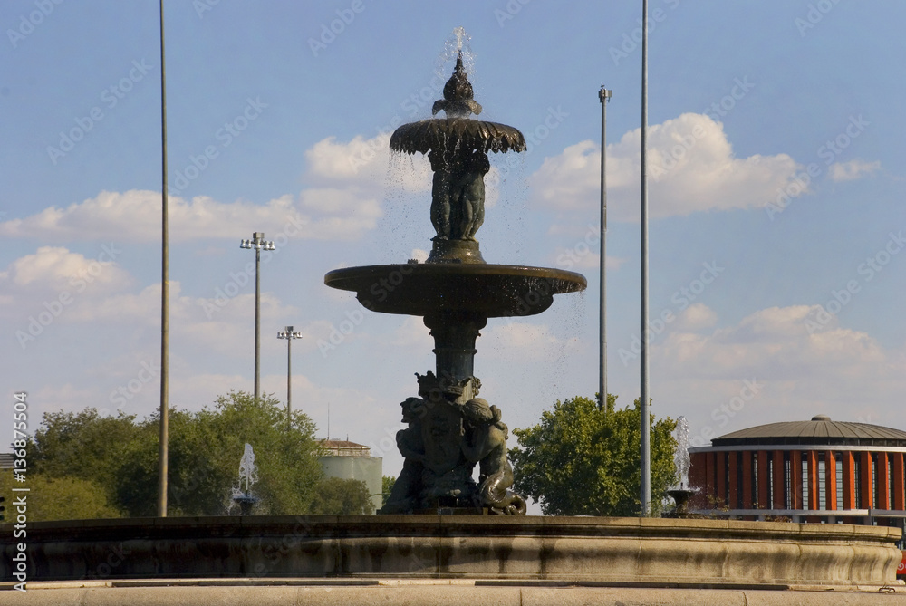 Fototapeta premium Fuente de la Alcachofa de Madrid