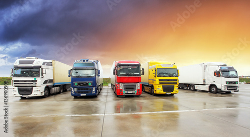 Truck, Freight transportation photo