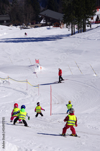 sports d 'hiver - cours de ski collectif