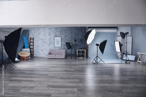 Photo studio with lightning...