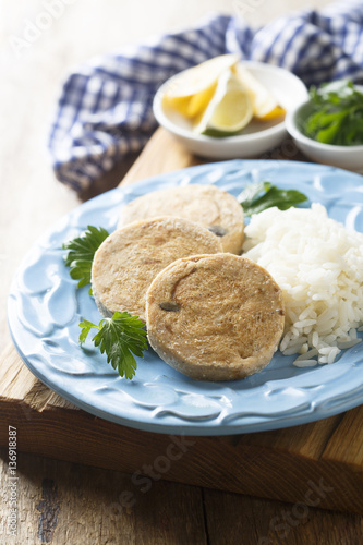Steamed fish cakes with rice