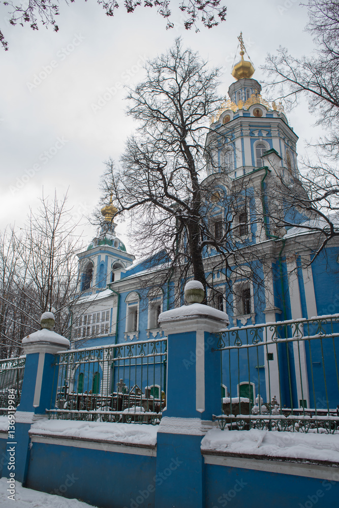 Obraz premium Никольско-Архангельский храм