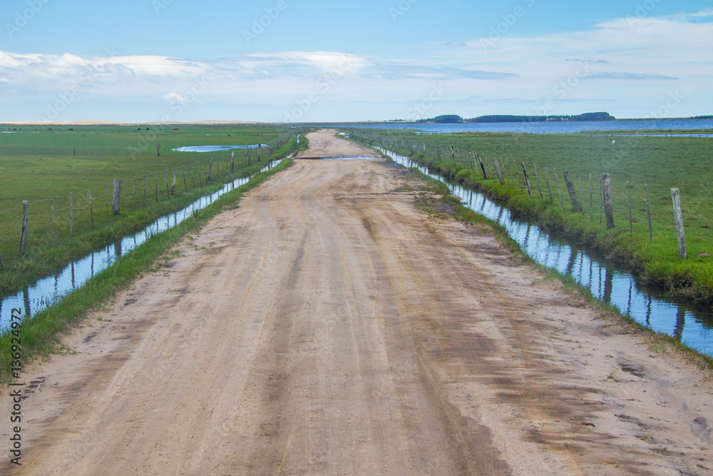 Dirty road to Lagoa do Peixe lake