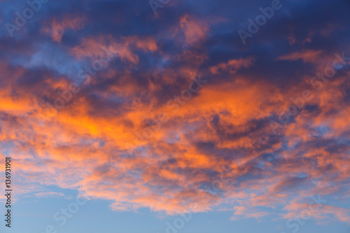 Beautiful colors of the sunset © dziewul