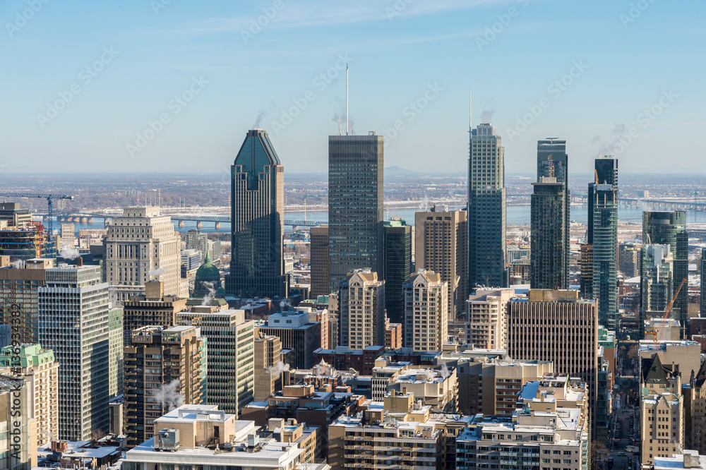Fototapeta premium Montreal Skyline in winter