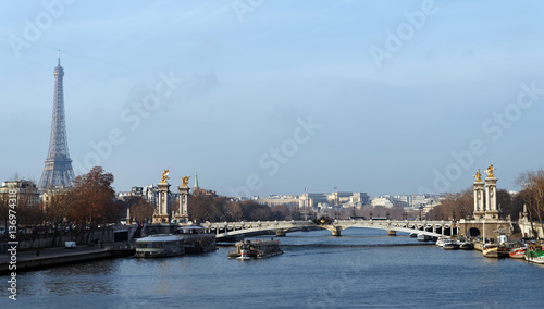 Pont Alexandre 3 © hassan bensliman
