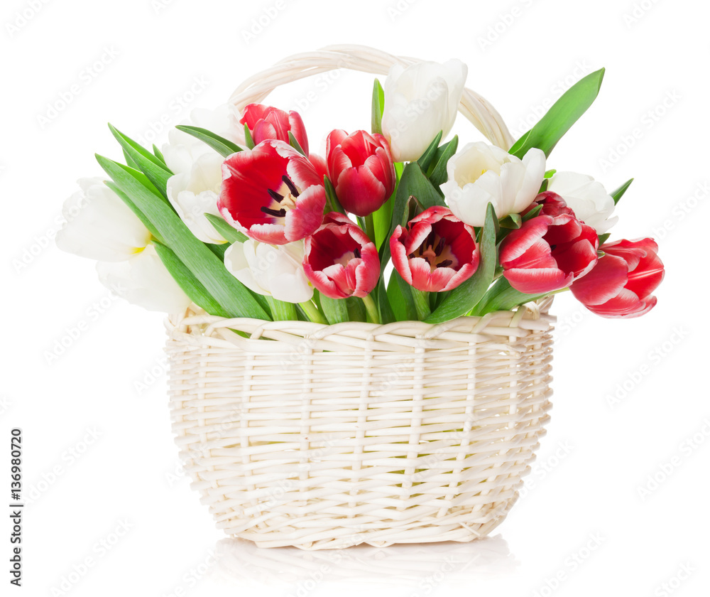 Obraz premium Colorful tulips bouquet basket