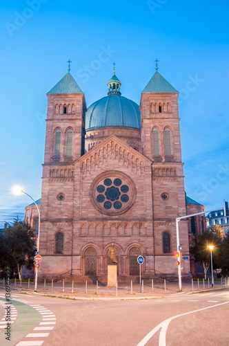 Église catholique Saint-Pierre-le-Jeune à Strasbourg