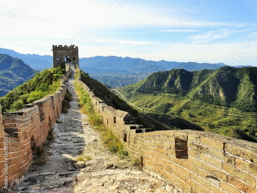 Chinesische Mauer bei Sonnenschein photo