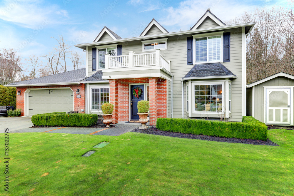 Exterior of American Colonial style home