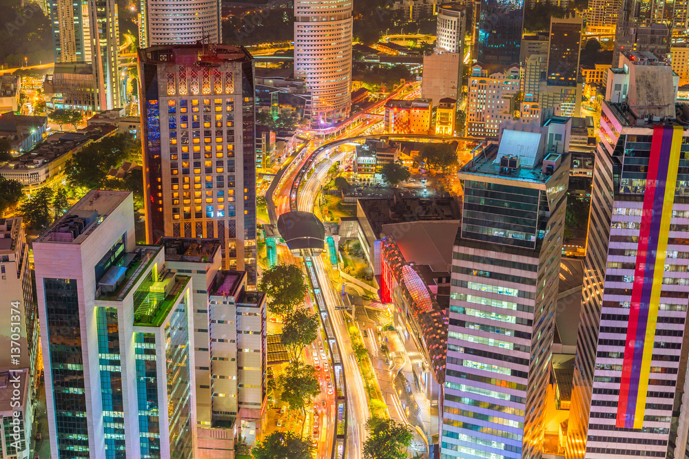 Fototapeta premium Downtown Kuala Lumpur skyline at twilight