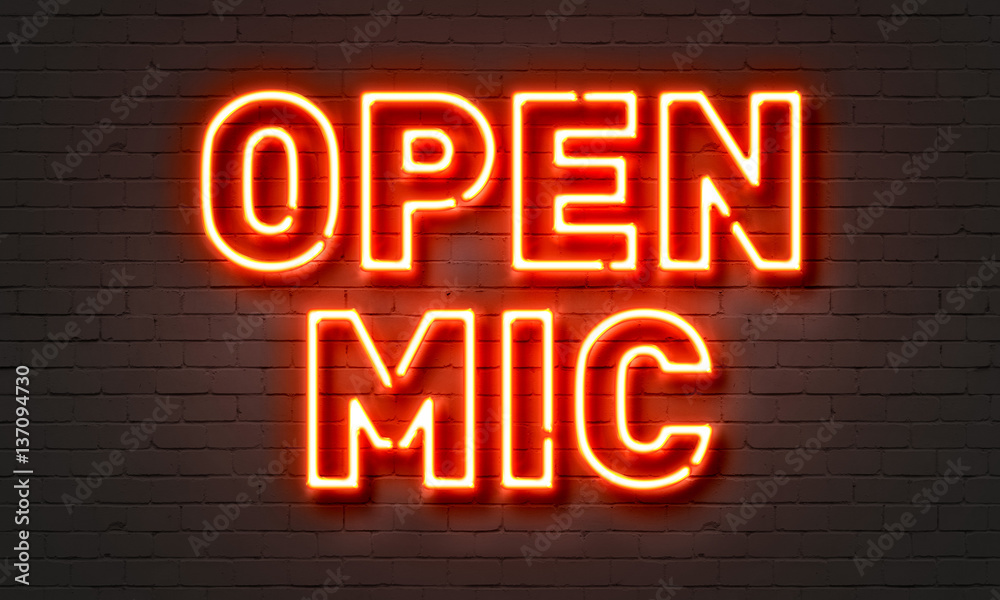 Open mic neon sign on brick wall background. - obrazy, fototapety, plakaty 