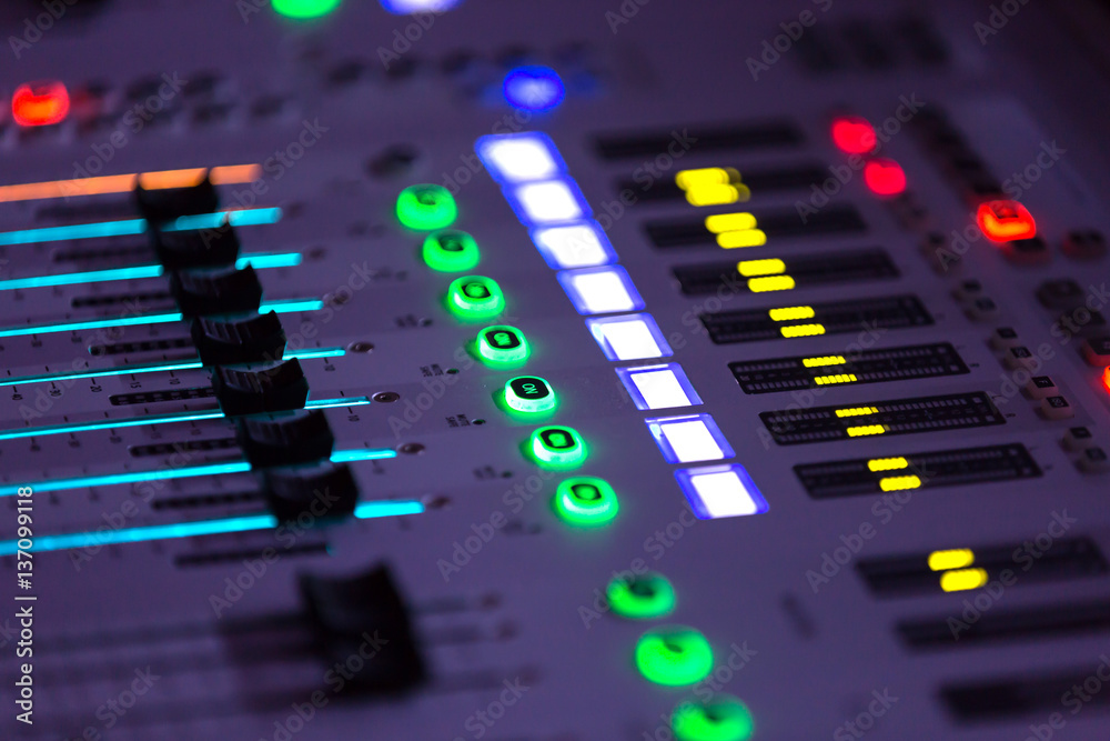 mixing console for lights