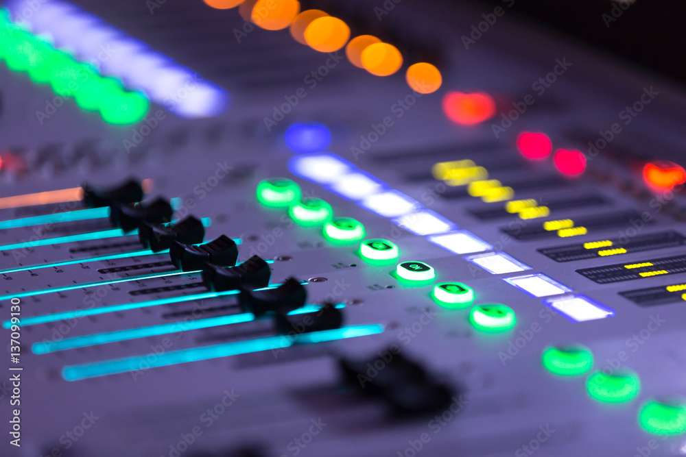 mixing console for lights