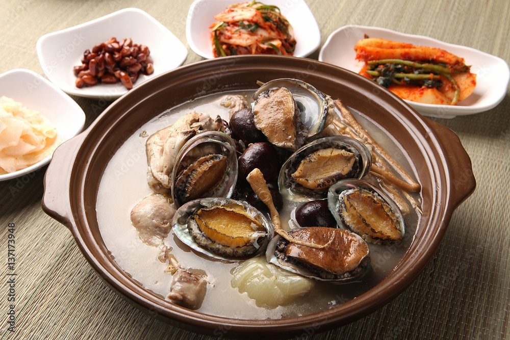  jeonbok  Baeksuk. Whole Chicken Soup with Abalones
