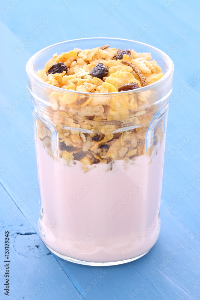 Berries yogurt parfait Berries yogurt parfait