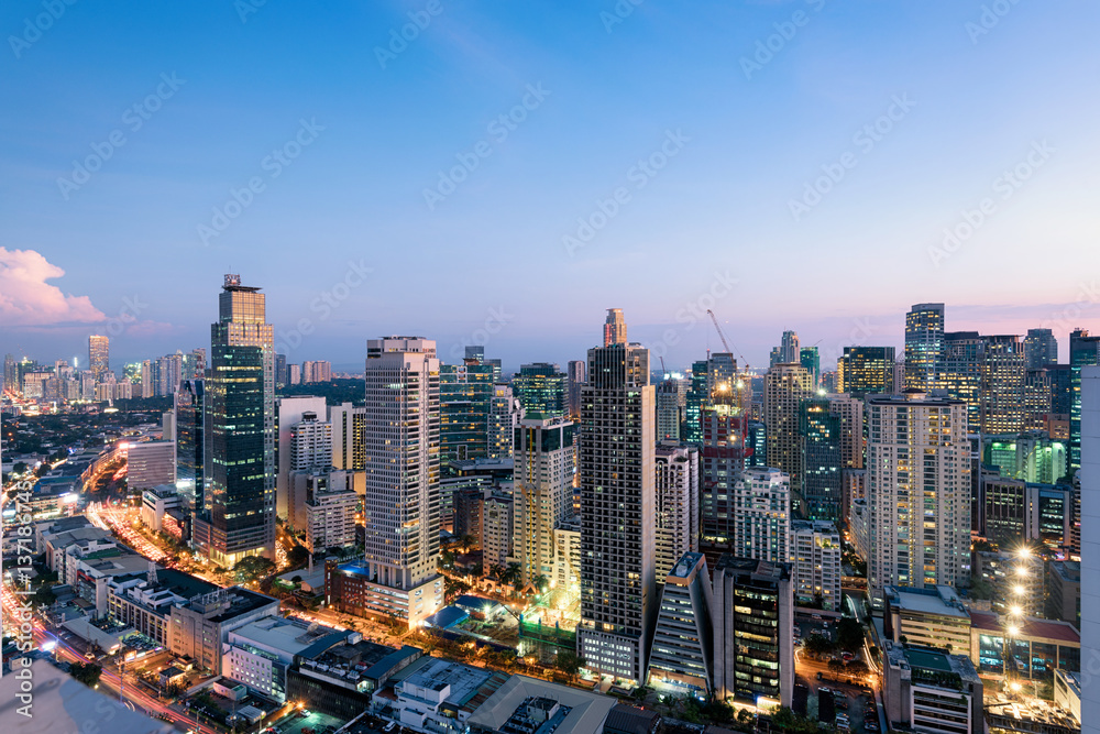 Fototapeta premium Makati City Skyline at night. Manila, Philippines.