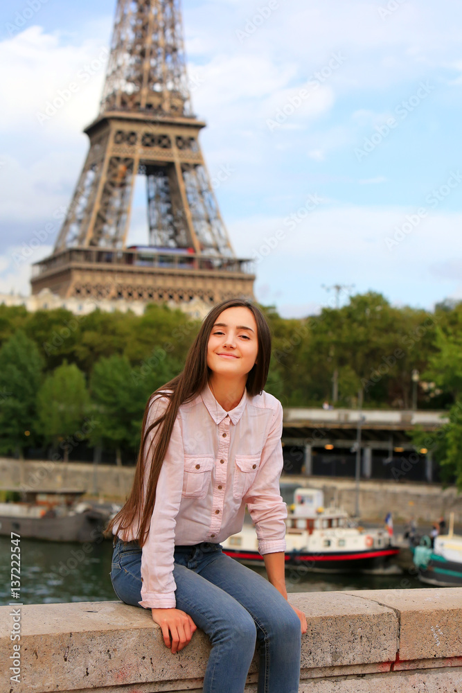Beautiful girl have fun in the Paris