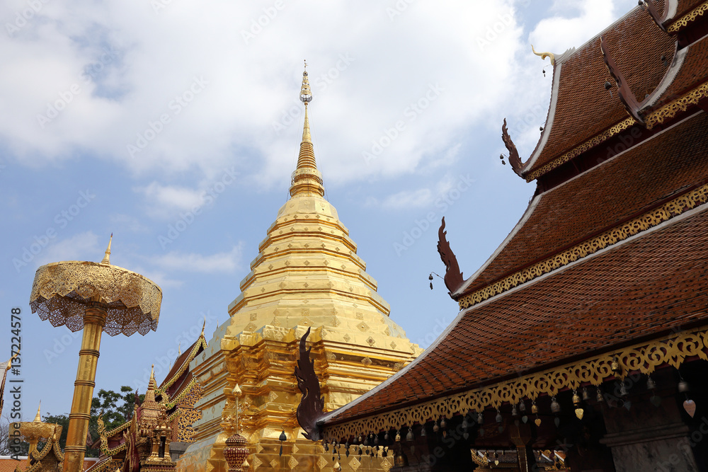 Fototapeta premium wat phra that doi suthep in chaingmai thailand