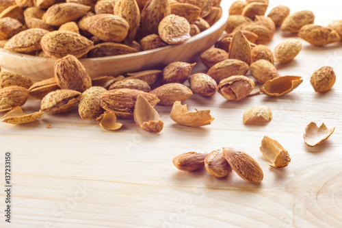Almond nuts baked with butter and salt
