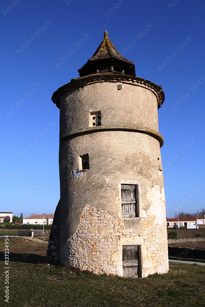 pigeonnier à Lalbenque, Lot