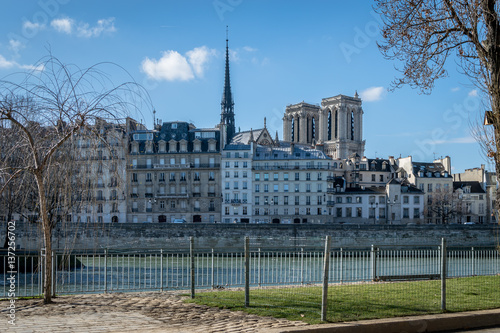 notre dame de paris photo