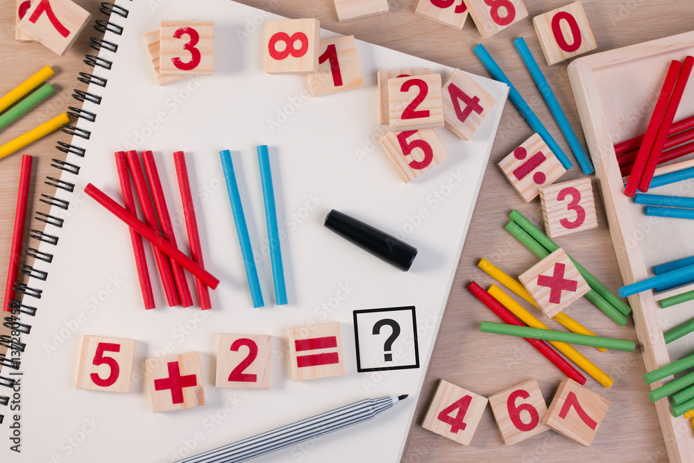 Đồ chơi toán học gỗ cho trẻ em là một sự lựa chọn tuyệt vời để bé yêu của bạn được giải trí một cách an toàn và vui nhộn. Với những hình dáng độc đáo và đầy màu sắc, đồ chơi toán gỗ sẽ giúp bé yêu của bạn rèn luyện khả năng tư duy và phát triển trí não một cách hiệu quả. Hãy để bé yêu của bạn trở thành nhà toán học tài năng với đồ chơi toán học gỗ nhé!