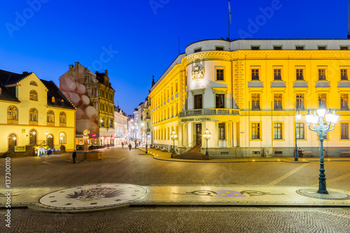 Wiesbaden, Schlossplatz. Links das Alte Rathaus, rechts der Hessische Landtag. Februar 2017. photo