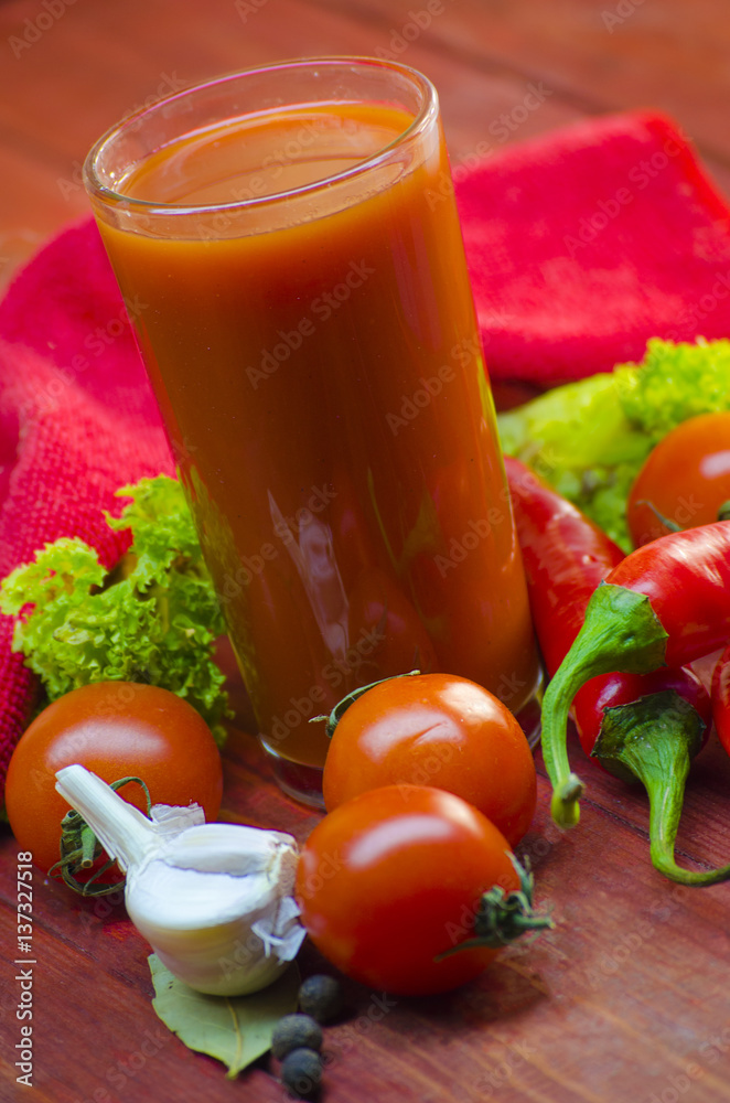 Vegetable juice and vegetables Vegetable juice and vegetables
