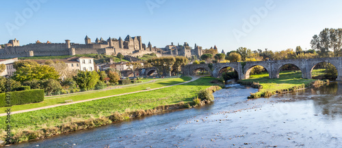 Tableau sur toile panorama de la cité médiévale de Carcassonne et son vieux pont, Aude, France