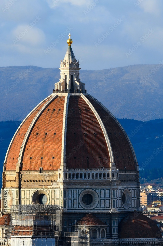 Obraz premium Cathedral of Santa Maria Del Fiore as seen from Piazzale Michelangelo in Florence, Tuscany, Italy