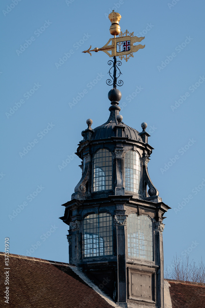 Φωτογραφία Close-up of a Weathervane on the Roof of Lambeth Palace