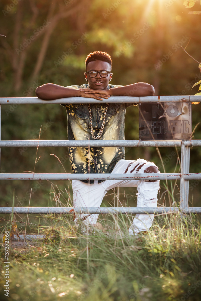 Φωτογραφία Teenage African American Male Model Senior Pictures