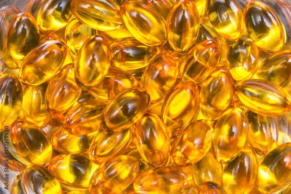 Ταπετσαρία Fish oil capsules full of omega 3