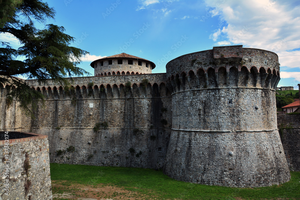 La fortezza di Sarzanello