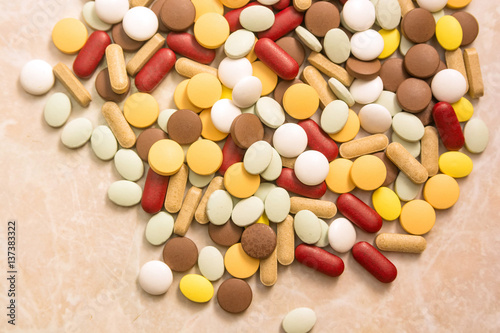 Heap of various pills © greentellect