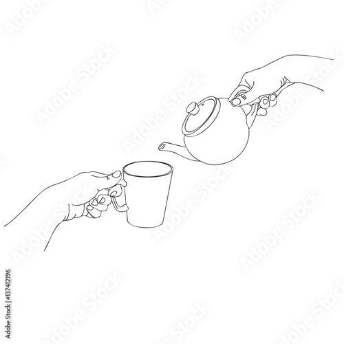 hands pour tea