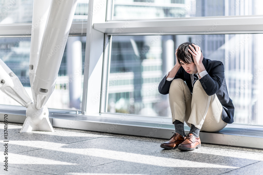 Naklejka premium depressed young man portrait