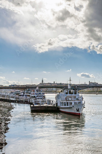 Obraz na plátně Tourist boats on the river Danube, Budapest, Hungary
