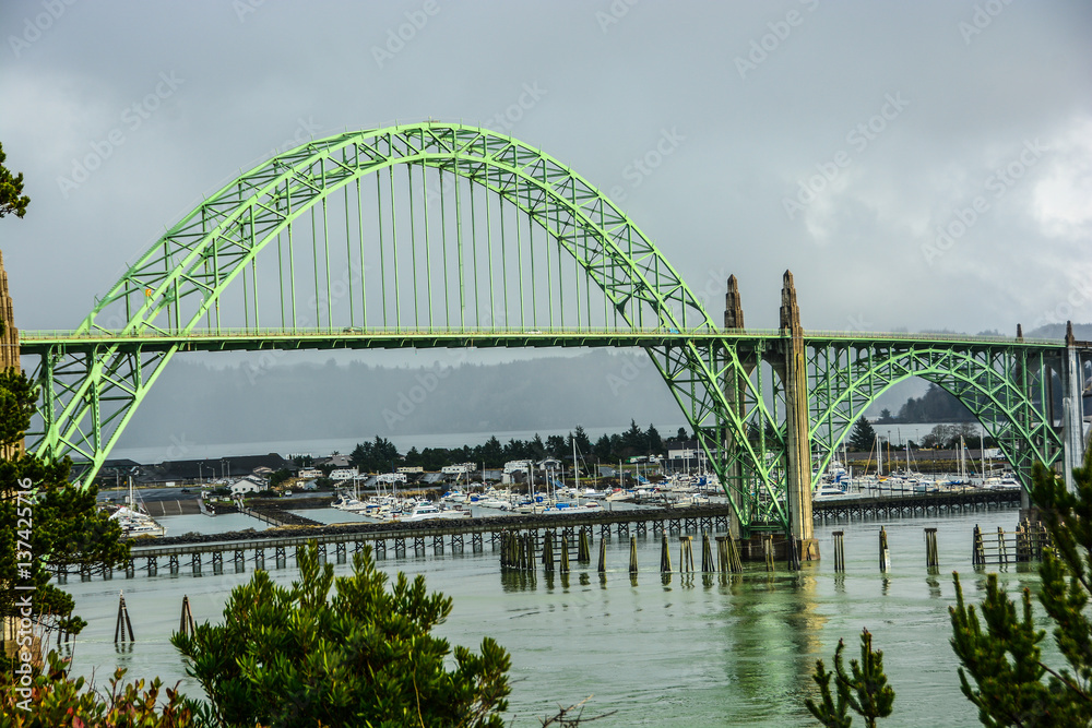 Fototapeta premium Newport Bridge