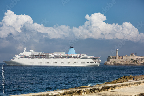 Cruise ship leaving the harbor. Cuba, Havana © rewerbox