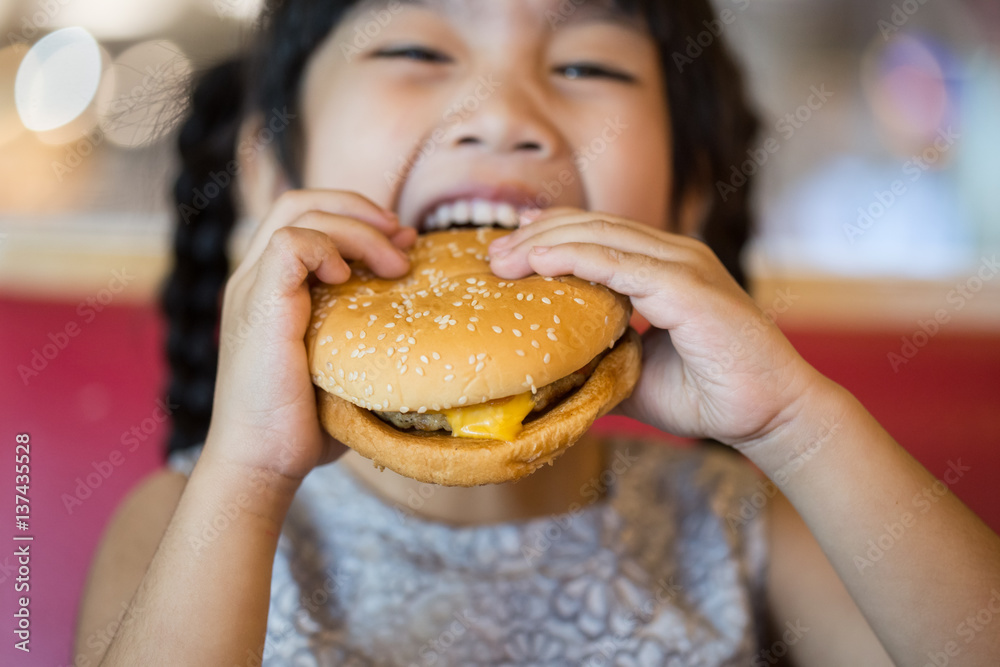 Children eat chicken cheese Hamburger Food Court Children eat chicken cheese Hamburger Food Court
