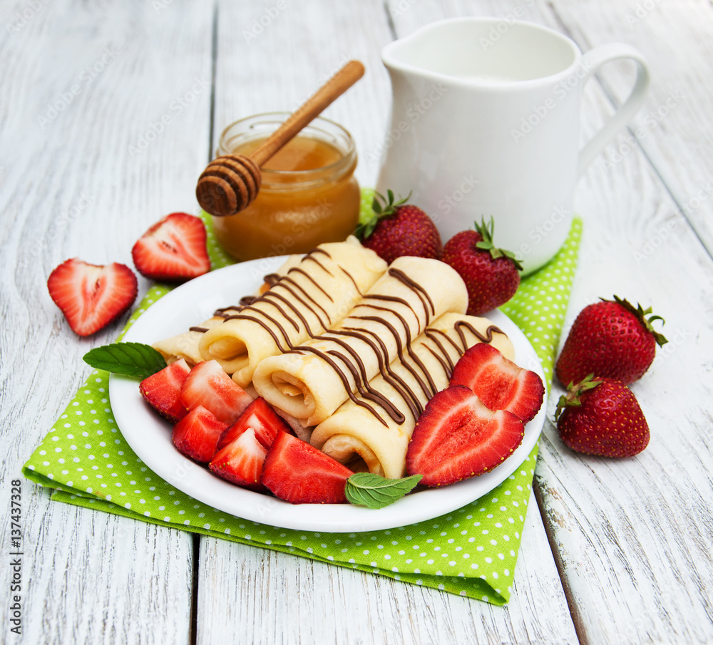 pancakes with strawberries pancakes with strawberries