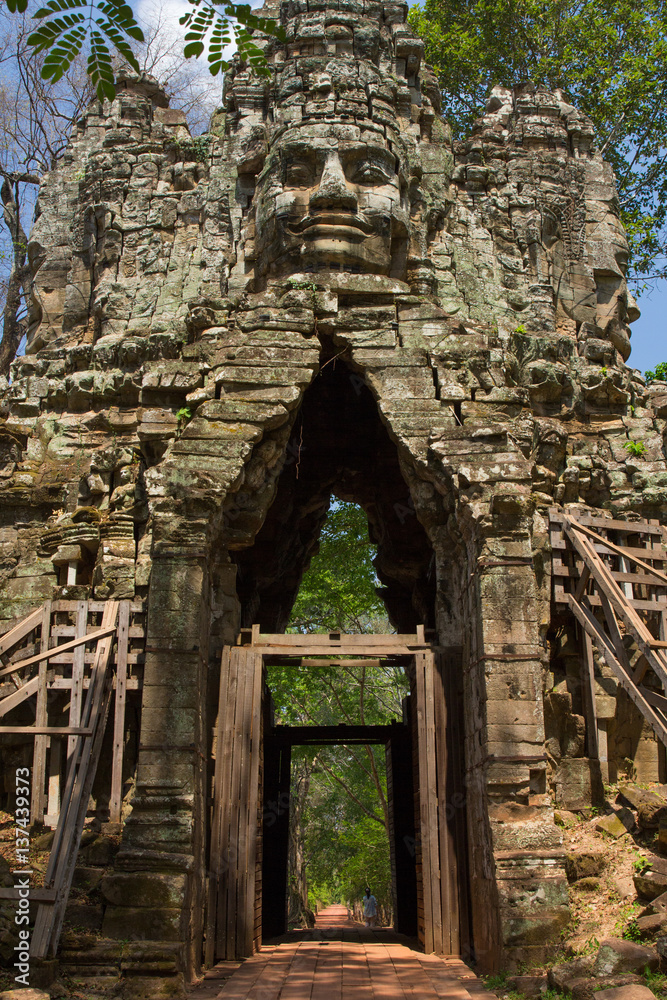 Naklejka premium ancient gate of Prasat Bayon temple, Angkor Thom