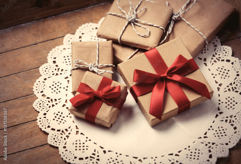 gifts on napkin gifts on napkin