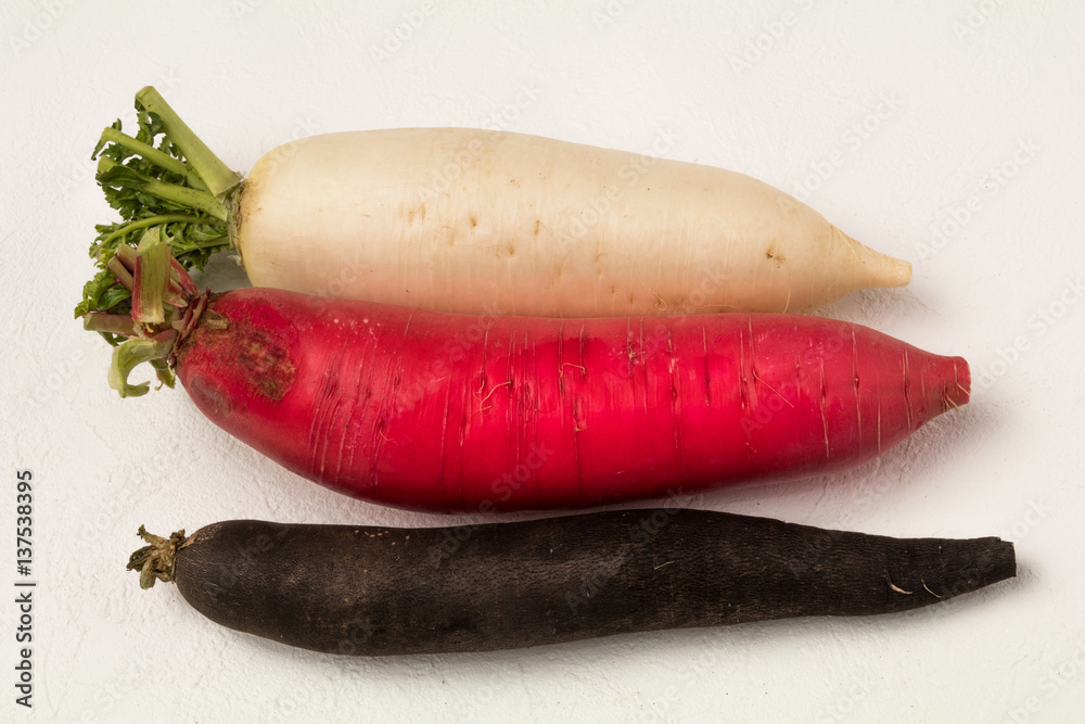 かわったダイコン Colorful strange Japanese radish かわったダイコン Colorful strange Japanese radish