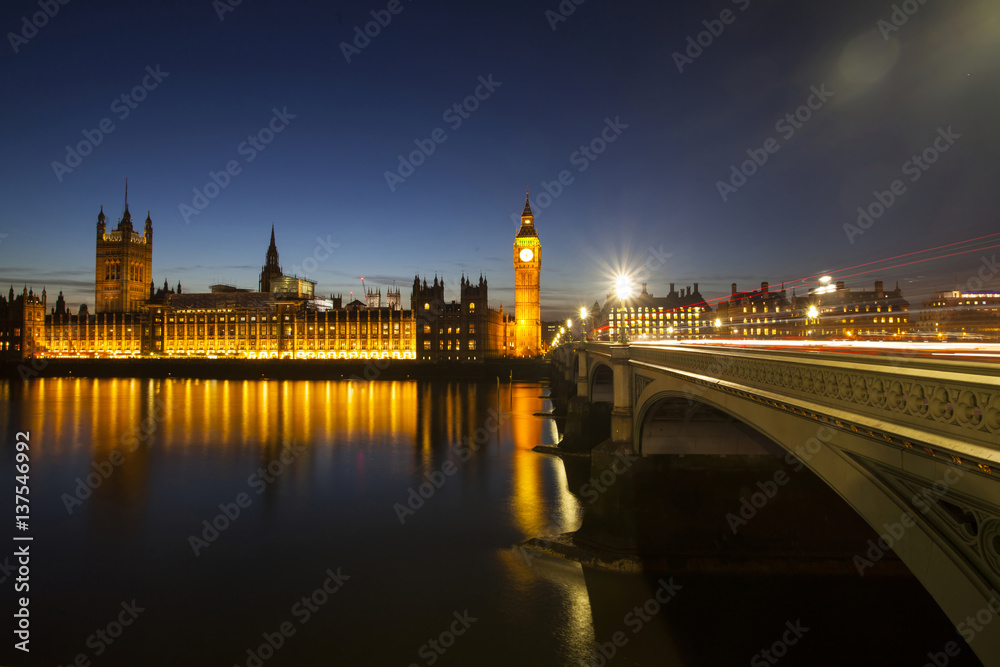 Naklejka premium Big Ben at night