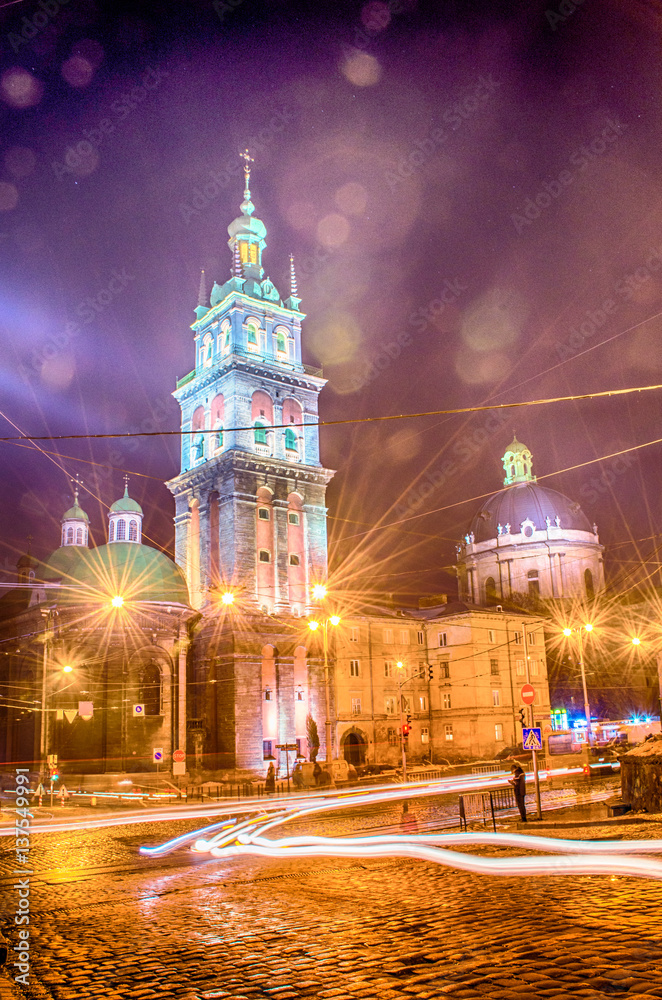 Fototapeta premium Night Lviv cityscape in the winter