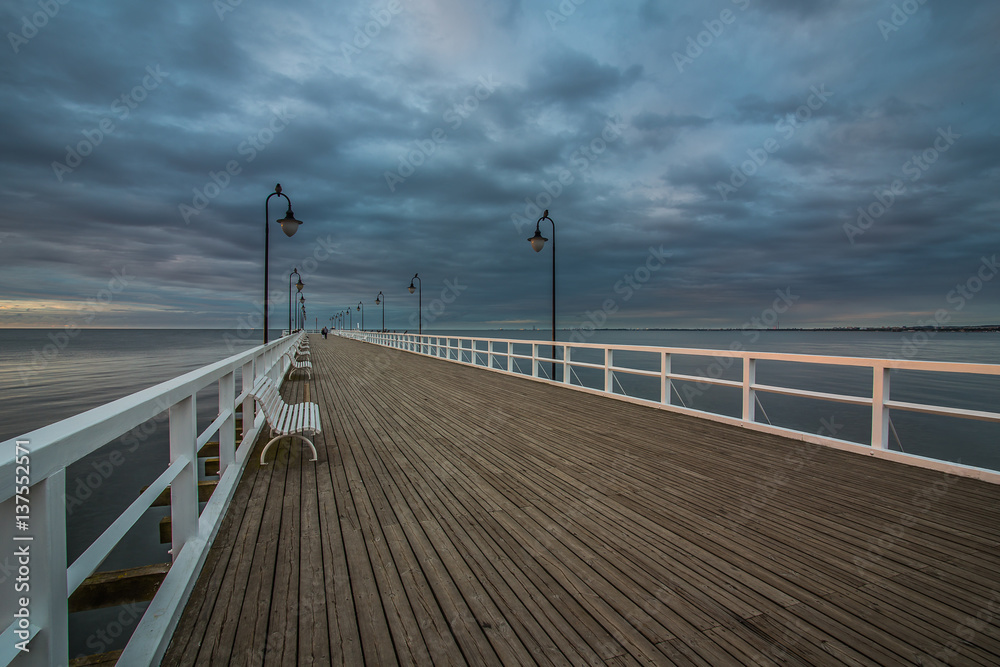 Obraz premium Niesamowity wschód słońca nad Bałtykiem