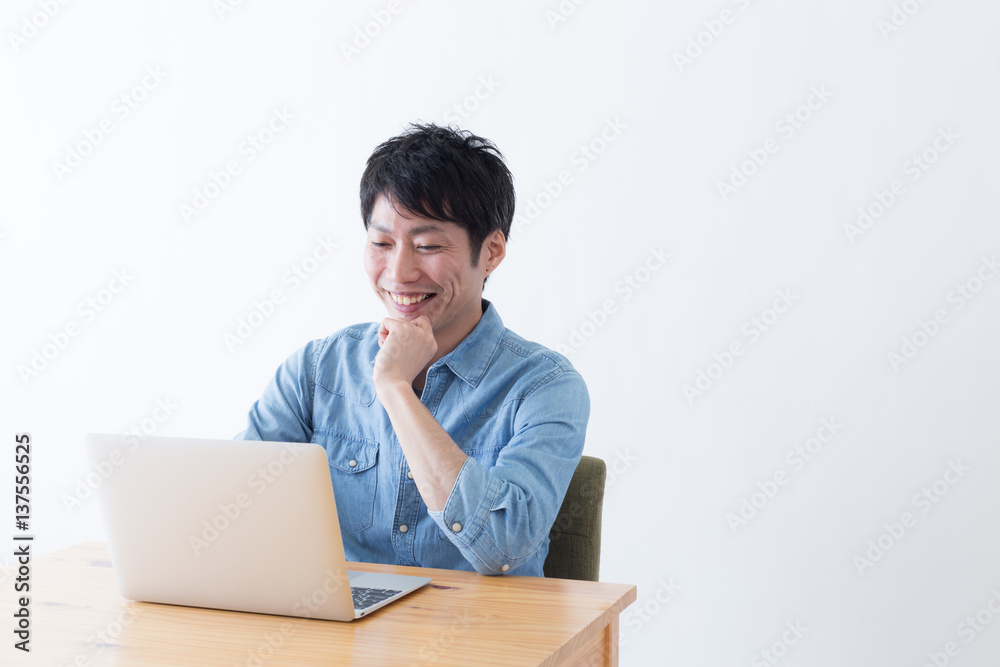 男性　カジュアル